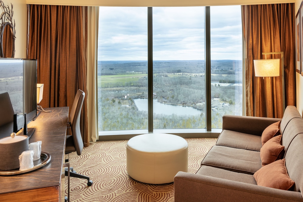 The Fox Tower at Foxwoods - photo 8
