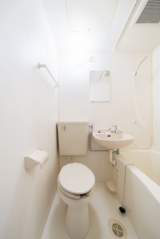 Plat House Shinjuku 202 — 4-Star Luxury Hotel in Tokyo, Japan