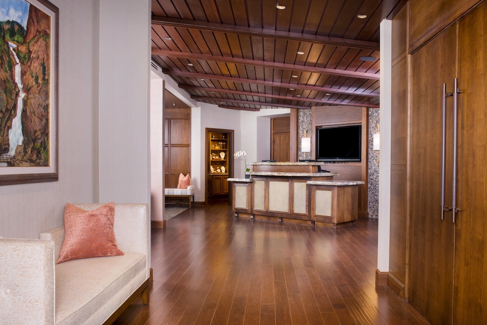 Garden of the Gods Resort and Club - photo 2