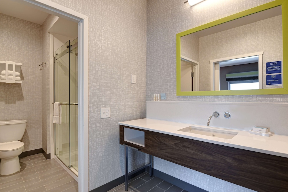 Hampton Inn & Suites Canal Winchester Columbus - photo 30