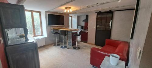 Chez Maxime - carbon neutral hotel in Unknown City
