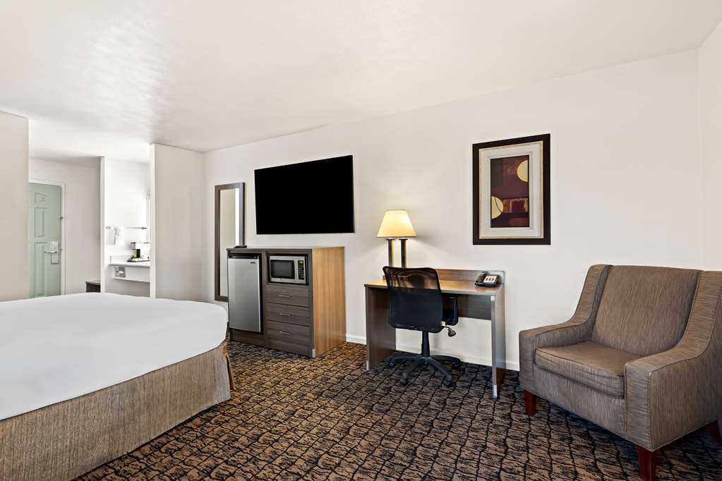 Best Western El Centro Inn - photo 14