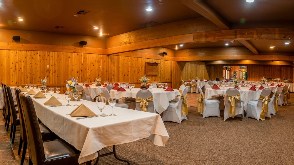 Callahan's Mountain Lodge - photo 4