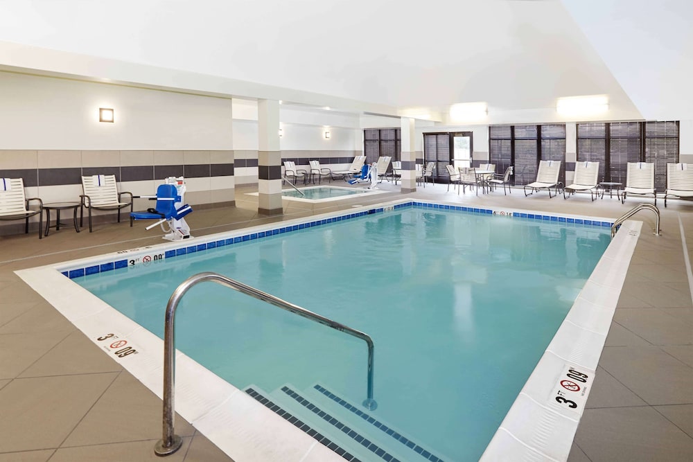 Homewood Suites by Hilton Munster - photo 35