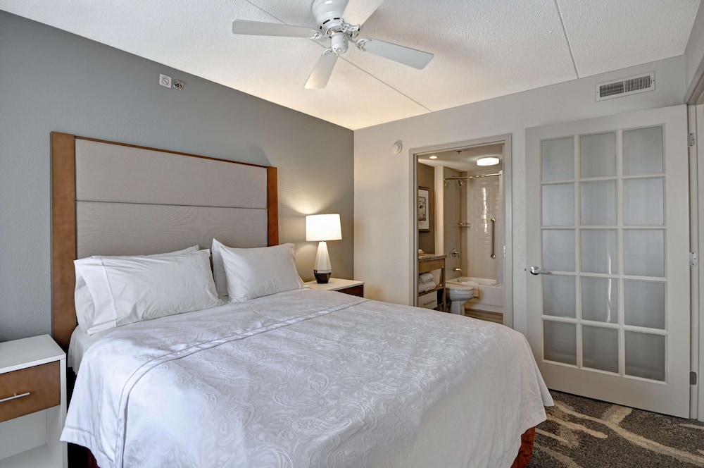 Homewood Suites by Hilton Boston Peabody - photo 9