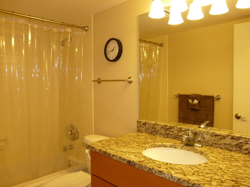 South Seas Tower 3 905 - photo 38