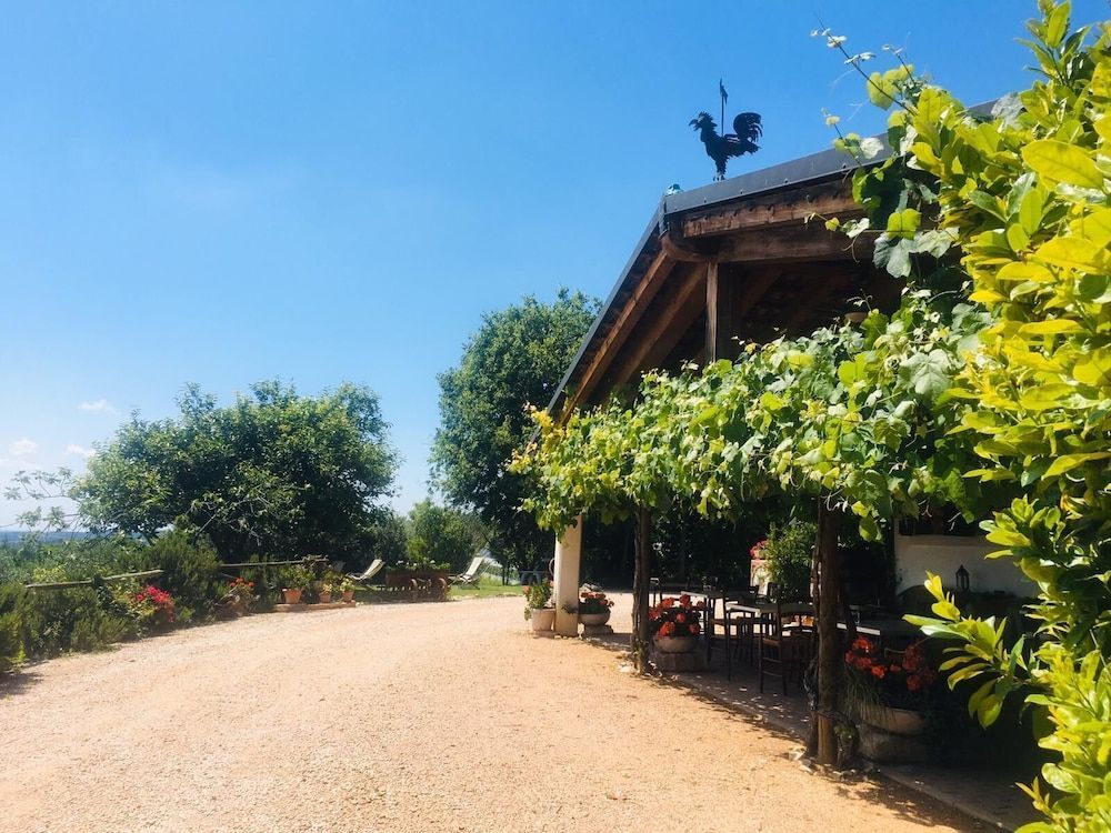 Agriturismo La Perlara Adults Only — 4-Star Luxury Hotel in Verona, Italy