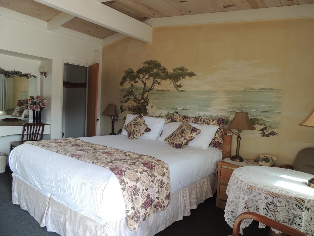 Sundown Inn - photo 18