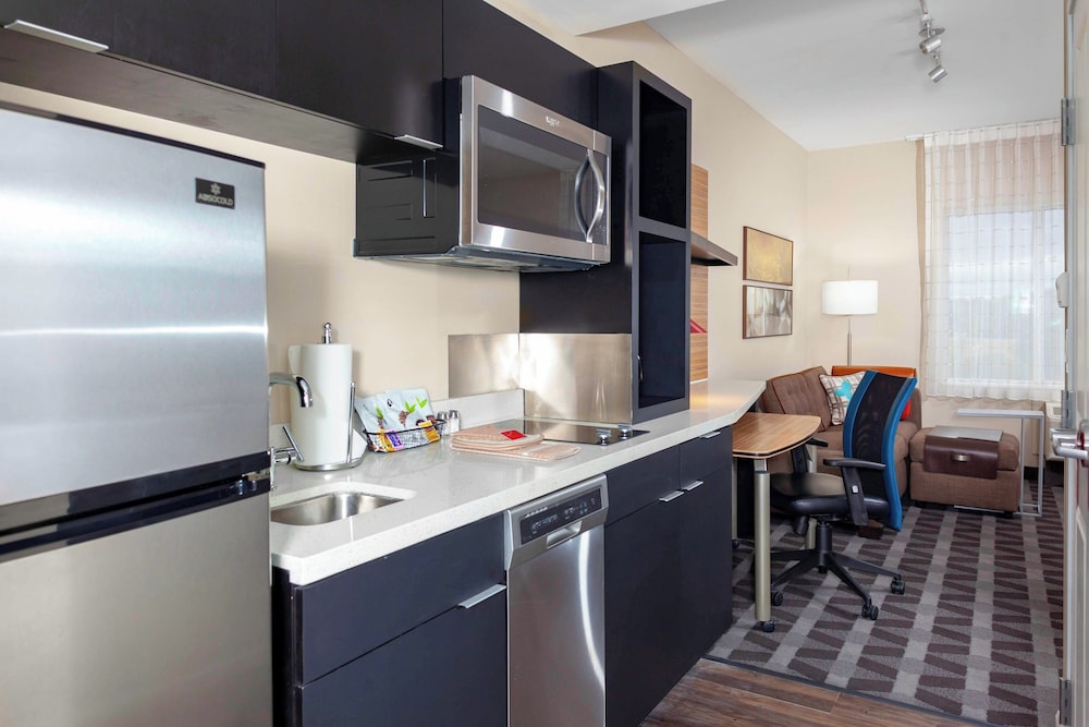TownePlace Suites by Marriott San Antonio Westover Hills - photo 8