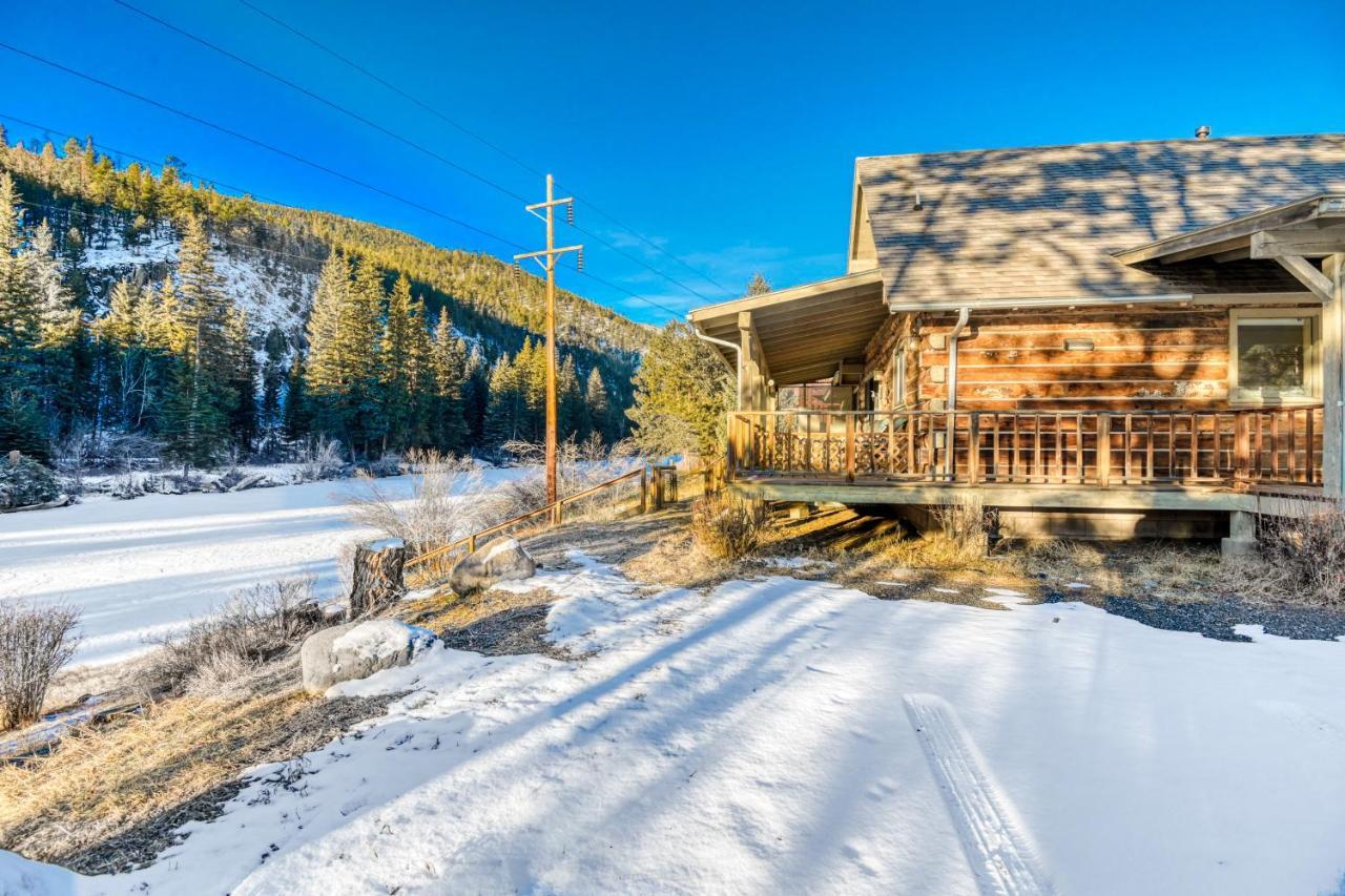 Riverside Retreat - last minute hotel in North Bend