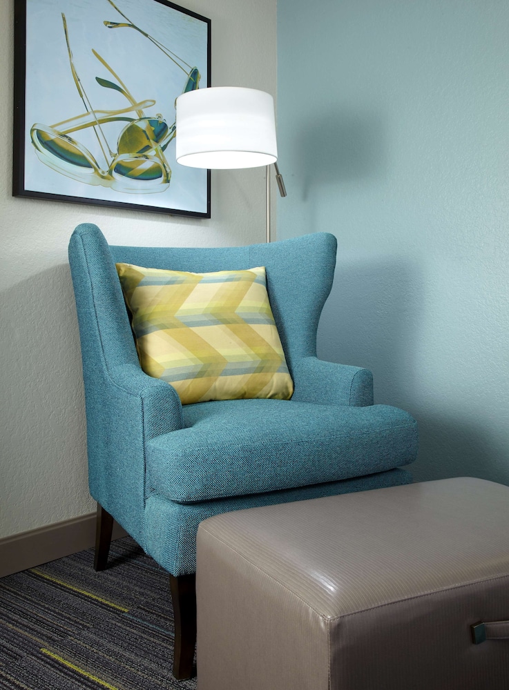 Hampton Inn Orlando Near Universal Blv International Dr - photo 9