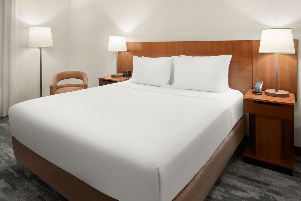 Fairfield Inn & Suites by Marriott Columbus OSU - photo 13