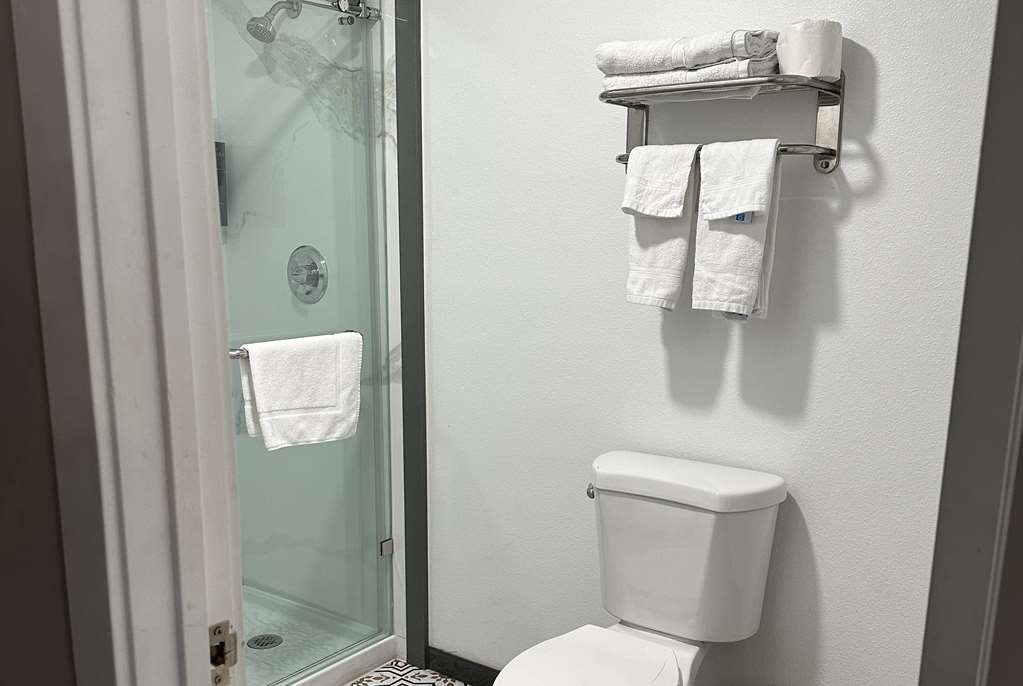Motel 9 - photo 45