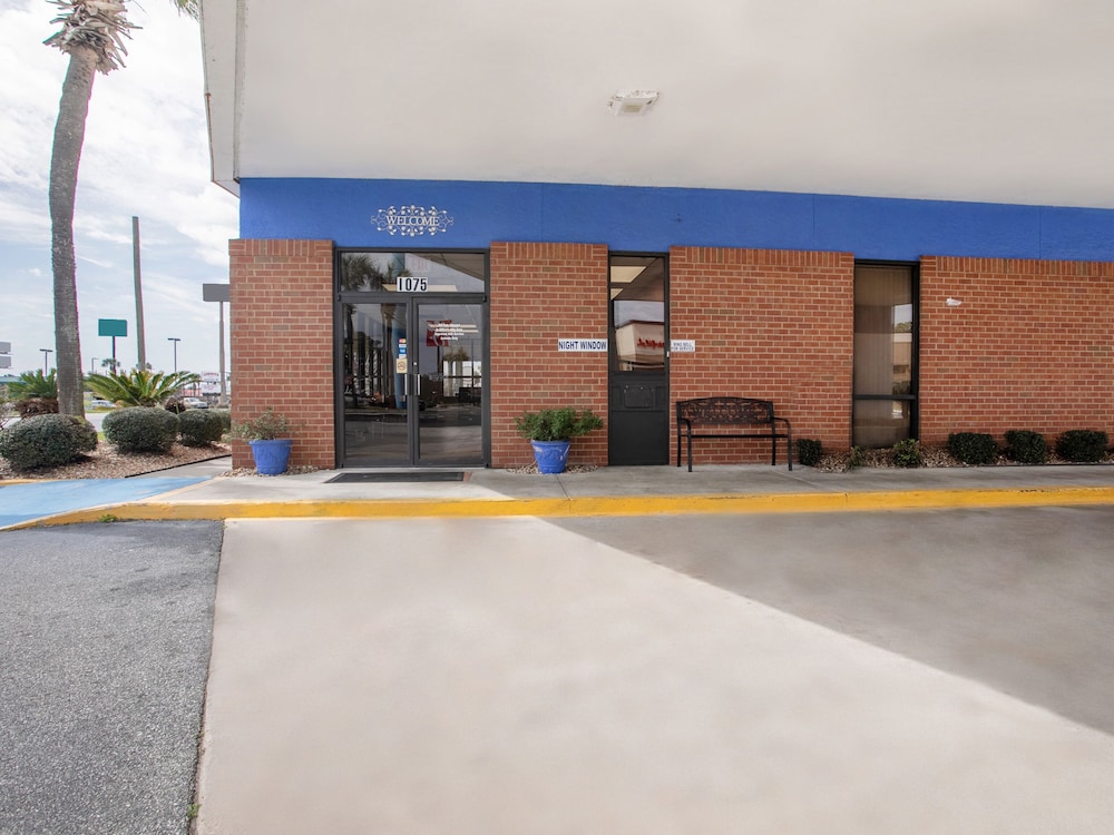 OYO Hotel Lake Park Valdosta I 75 - photo 26