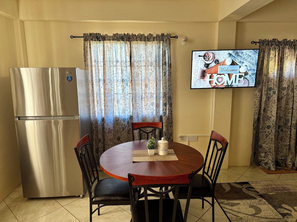 Castle Berry Apartments — 4-Star Luxury Hotel in Kingstown, Saint Vincent and the Grenadines