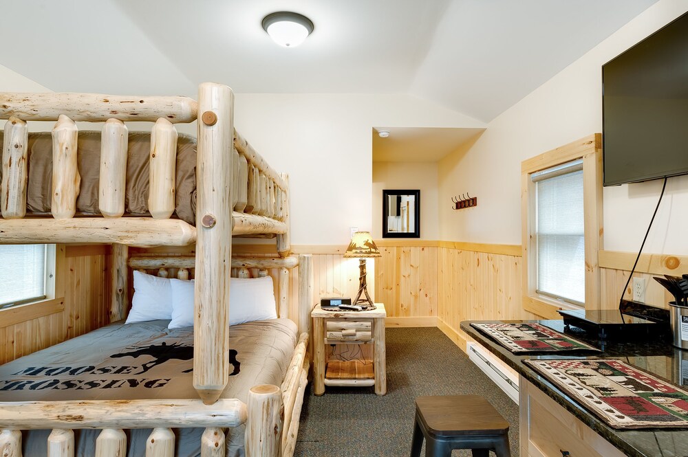Cobble Mountain Lodge - photo 38