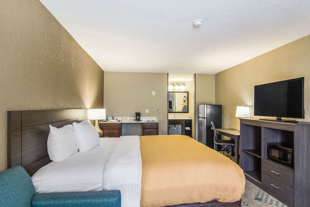 Suburban Studios Hotel Kingsland Near I 95 - photo 10