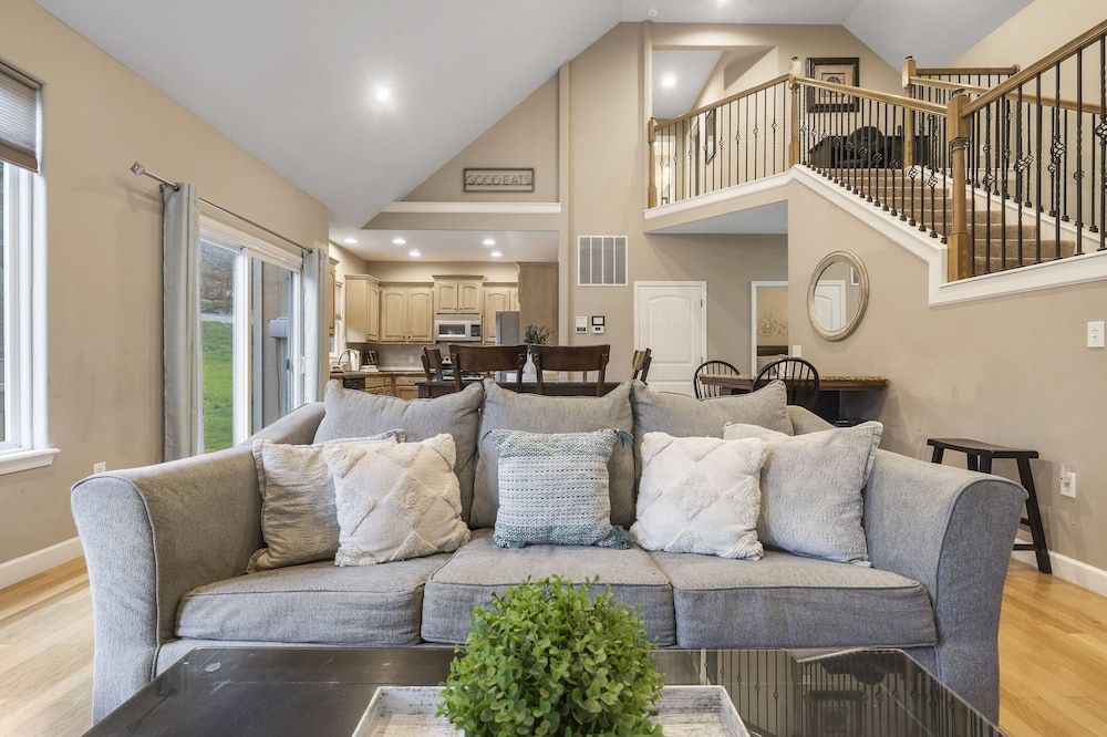Foggy Bay Bungalow 17400382 — Hollister