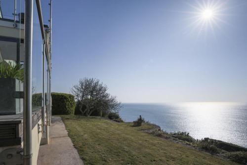 Nature Suites Em Ilhabela Proxima As Melhores Praias Do Sul - carbon neutral hotel in Ilhabela