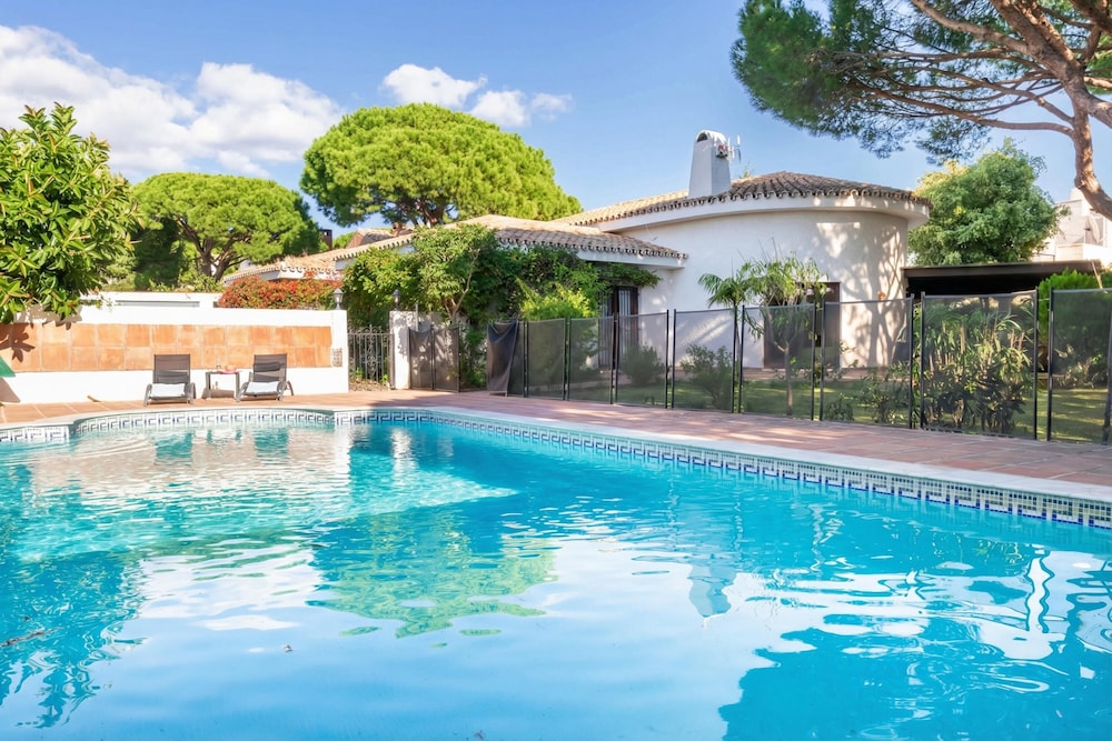 Villa Rosa — 4-Star Luxury Hotel in Mijas, Spain
