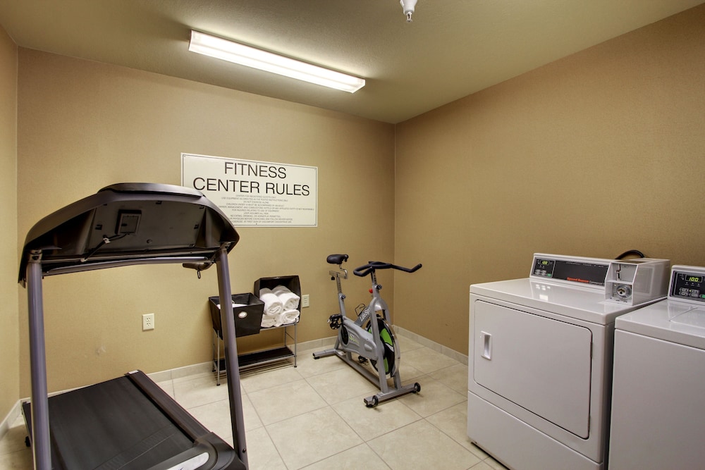 Cobblestone Inn & Suites Rugby - photo 27