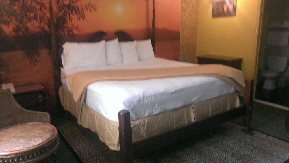 Branford Motel - photo 19