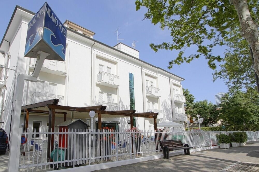 Hotel Milano — Cesenatico