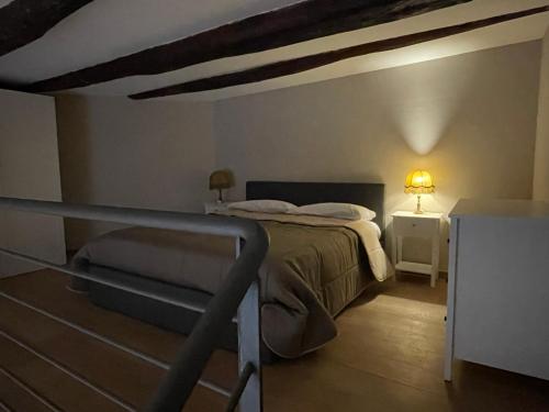 Suite Della Porta — 4-Star Luxury Hotel in Naples, Italy