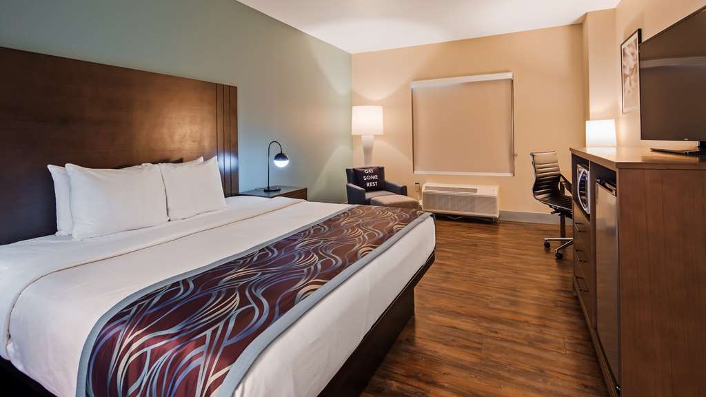 Best Western Plus New Barstow Inn & Suites - photo 15