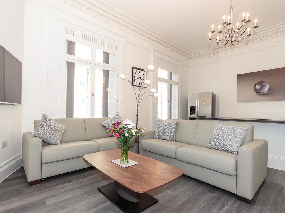 The Windsor Suite — 5-Star Luxury Hotel in Plymouth, United Kingdom
