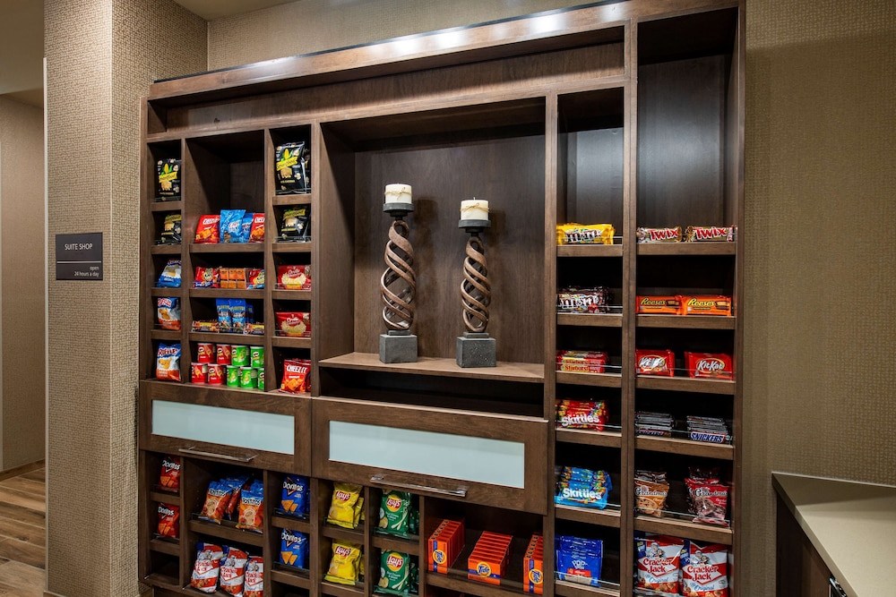 Hampton Inn & Suites Keller Town Center - photo 25