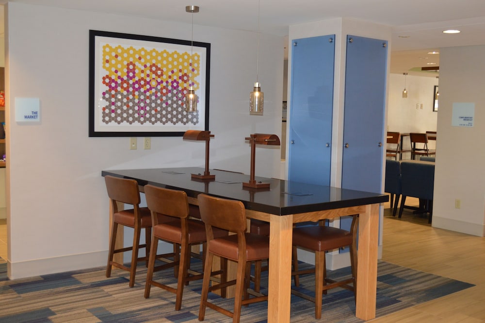 Holiday Inn Express Bloomsburg by IHG - photo 2