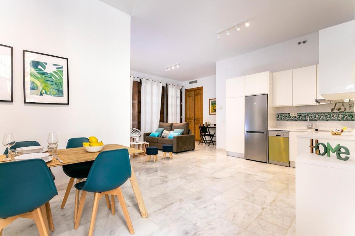 Malagasunapts Premium Historical Citycentre — 4-Star Luxury Hotel in Malaga, Spain