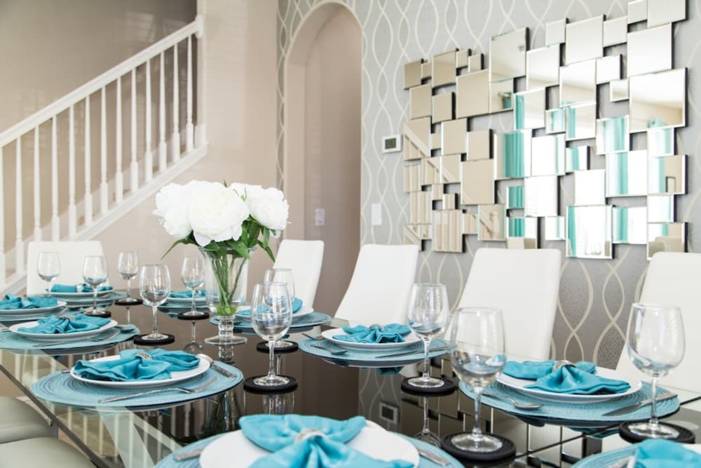 7 Bedrooms 5 Bathrooms Solterra 4103 Od - photo 81