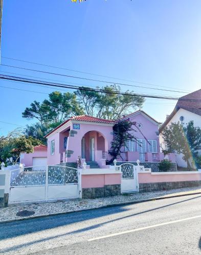 Chalet do Eléctrico 92' — 4-Star Luxury Hotel in Sintra, Portugal