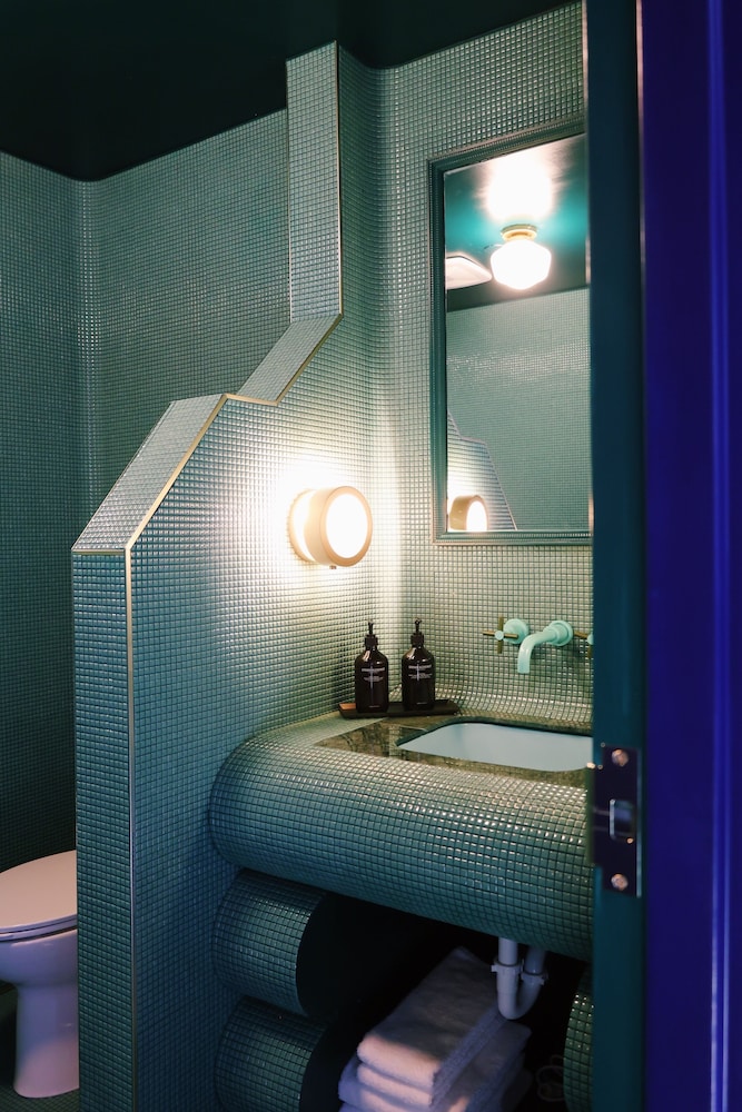 Hotel Herringbone - photo 14