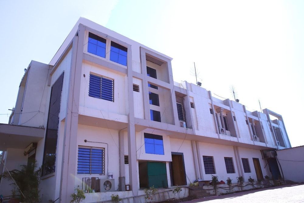 Hotel Tirupati Palace in Vidisha, India