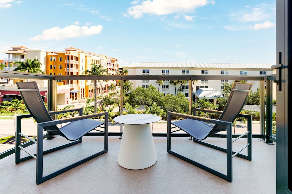 AC Hotel by Marriott Naples 5th Avenue - photo 11
