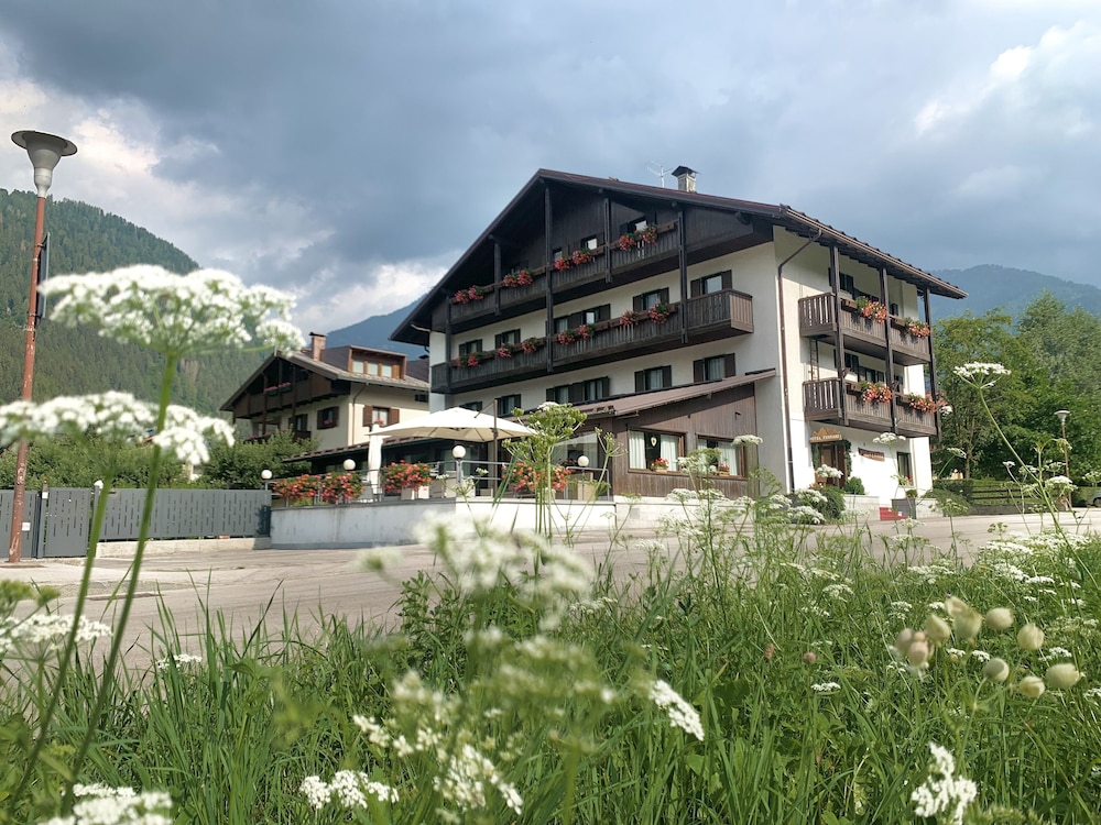 Hotel Ferrari - last minute hotel in Pinzolo