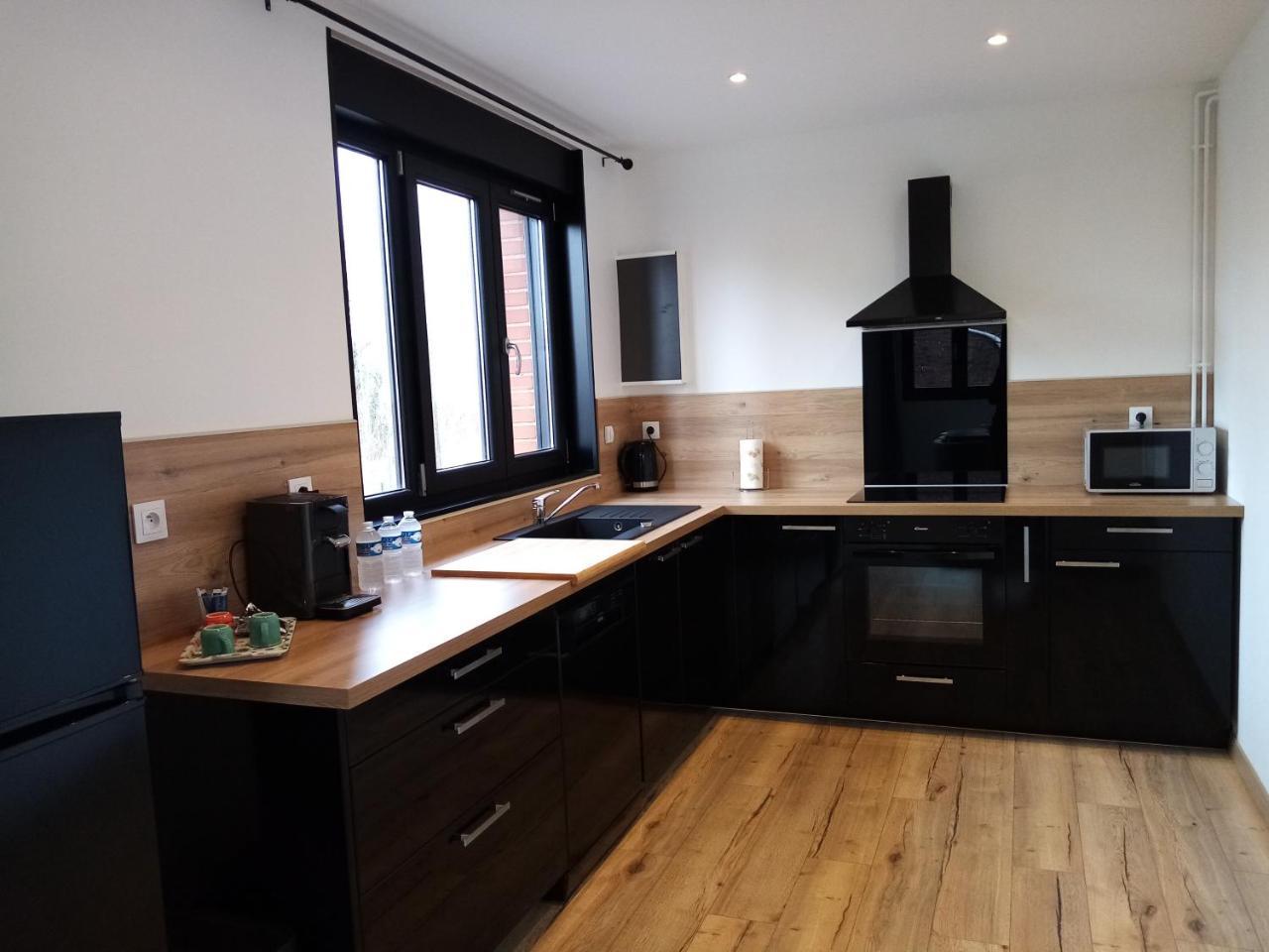 Duplex Agreable Et Spacieux 3 Chb Dont 1 Communicante — hotel near Lille Airport
