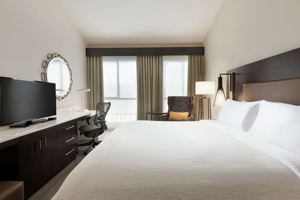 Hilton Garden Inn Cupertino - photo 9