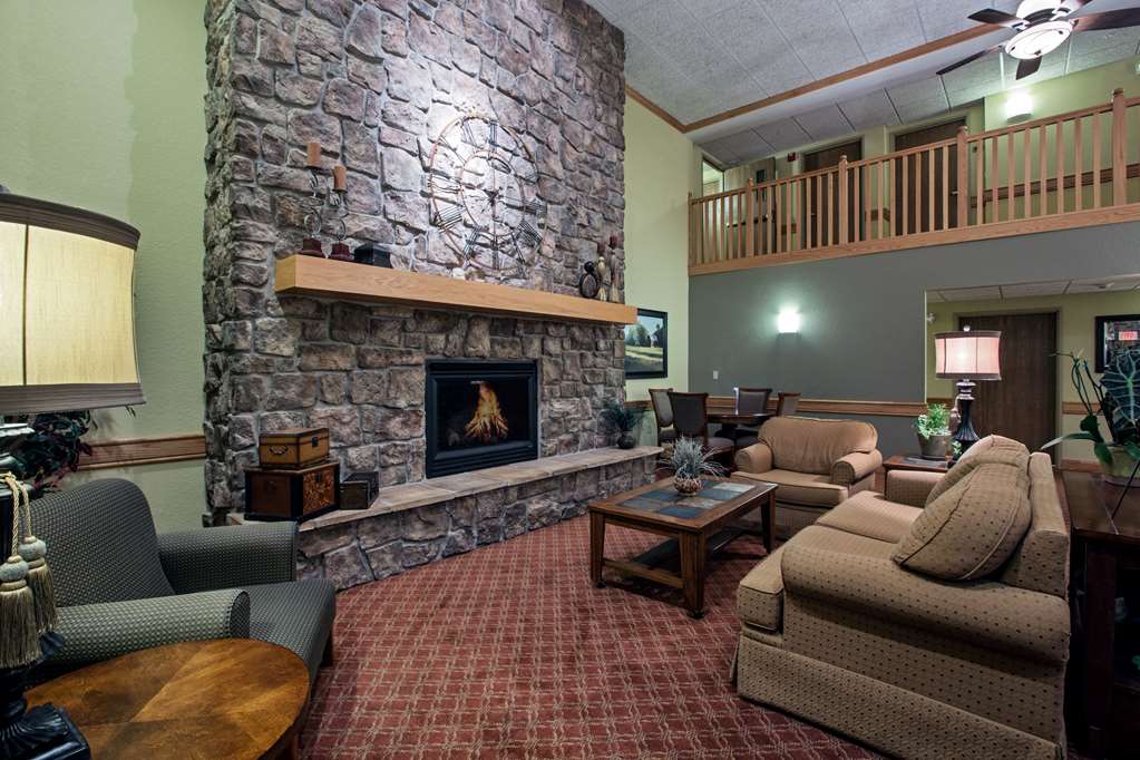 AmericInn by Wyndham Newton - photo 6