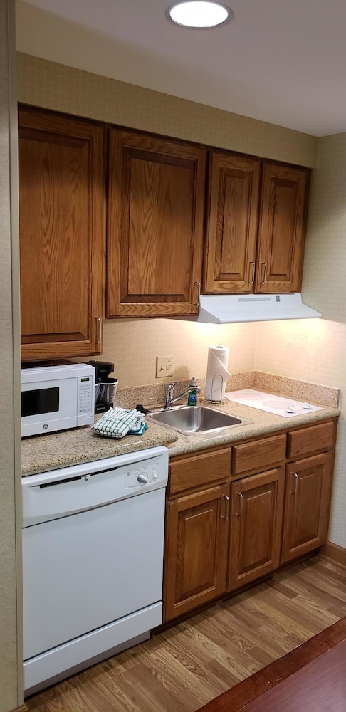 Homewood Suites by Hilton Hagerstown - photo 33