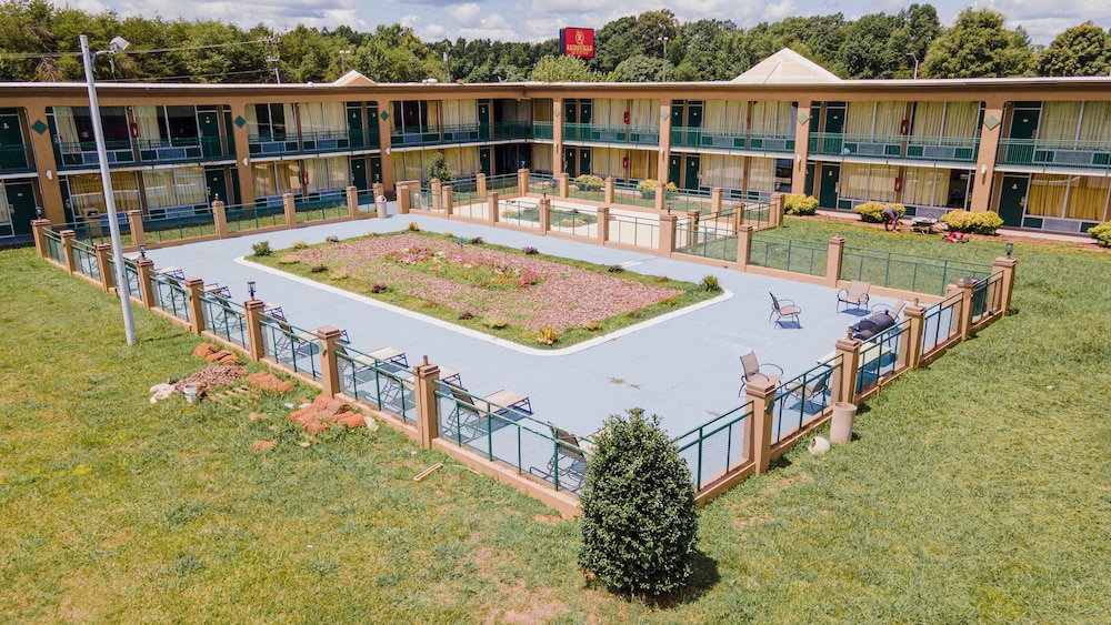 Reidsville Inn & Suites by Oyo Hwy 29 - photo 20