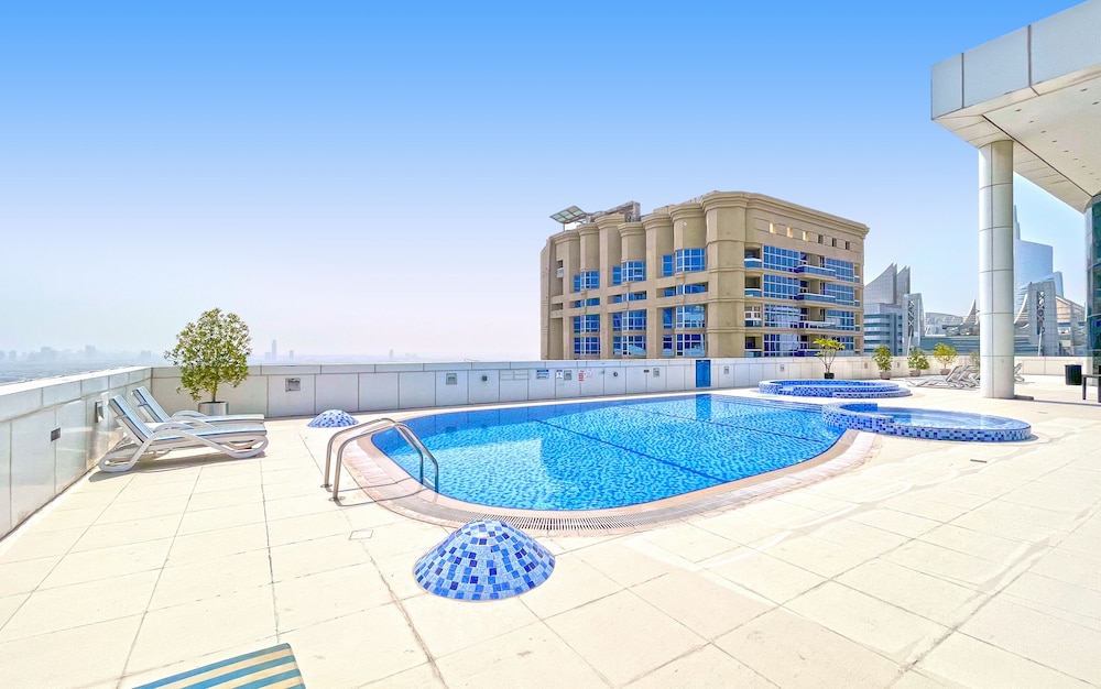 bnbme Saba Tower 1 BDR — Dubai — photo 2