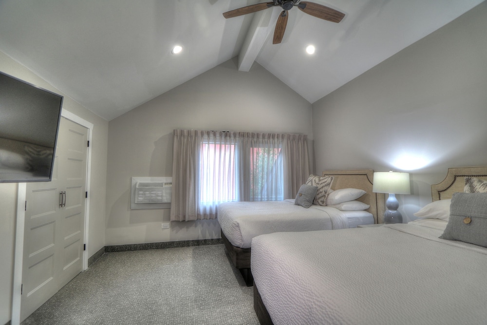 River Edge Inn - photo 15