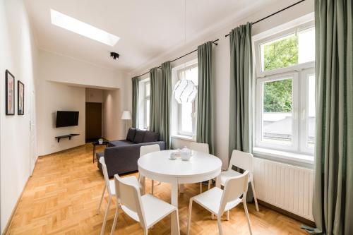 Native Apartments Czysta 5 — 4-Star Luxury Hotel in Krakow, Poland