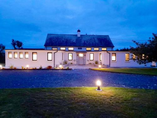 Dillon School House Luxury in the countryside — 4-Star Luxury Hotel in Roscommon, Republic of Ireland