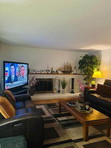 Emerald City 3 Bedroom 1 bath Home — 4-Star Luxury Hotel in Eugene, United States