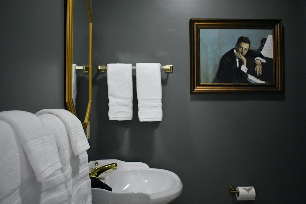 The Trott House Inn - photo 30